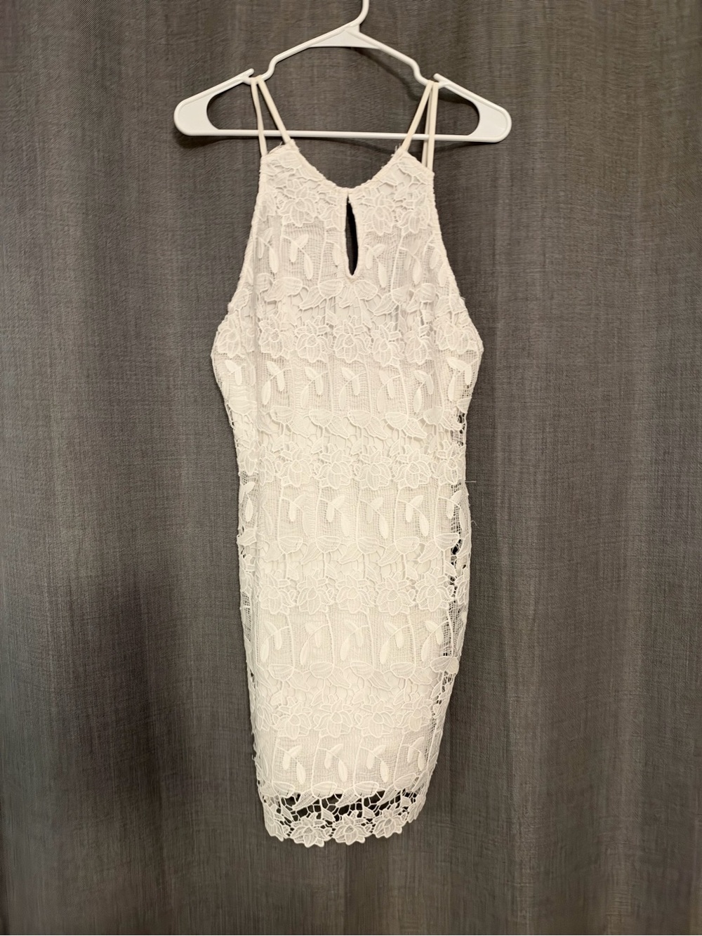 ASTR THE LABEL White Lace Halter Dress